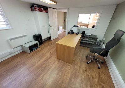 Affordable commercial property to rent in Didsbury
