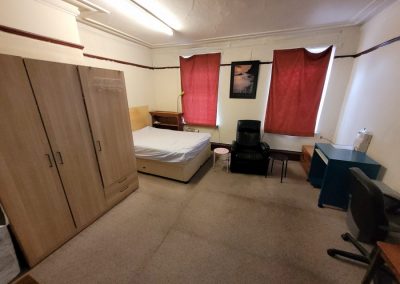 bedroom and takeaway to rent in stockport